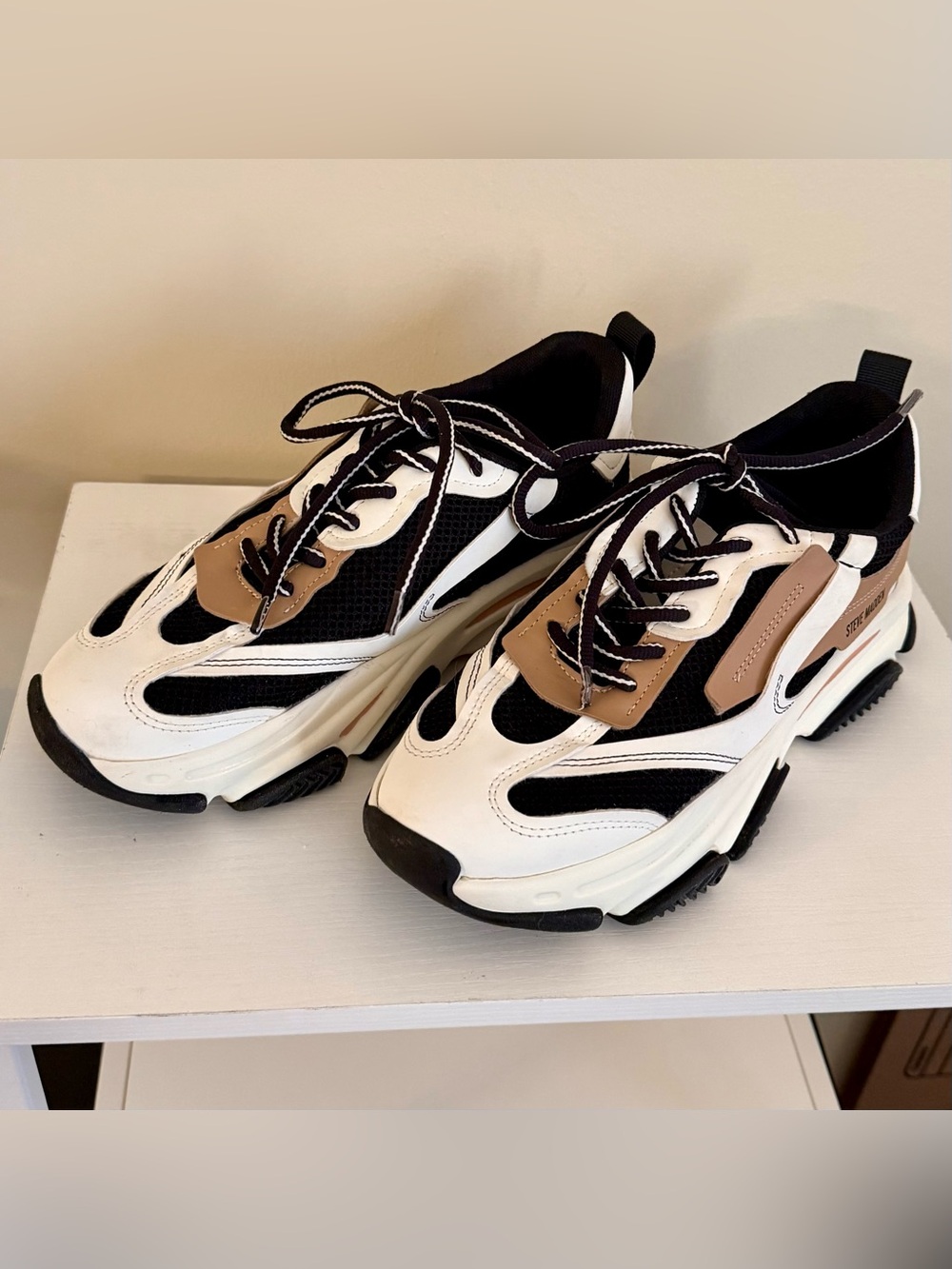 Steve Madden Possession Sneakers Black/Tan 10W